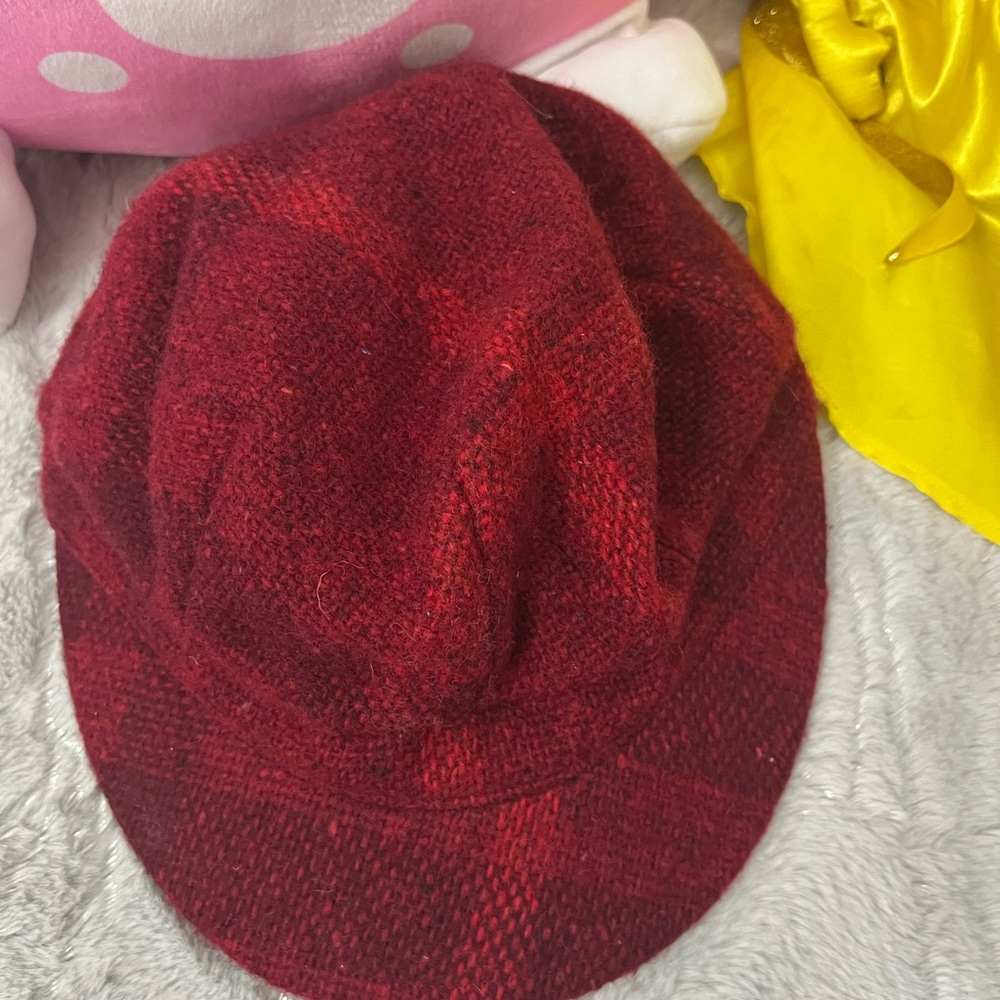 Burberry Red Wool Hat